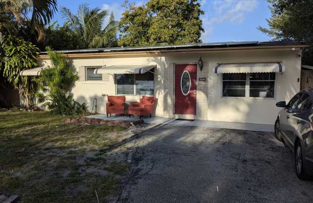 6041 Northeast 4th Avenue