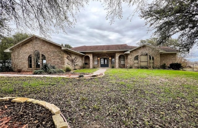 3837 Fm 1685 - 3837 Farm to Market Road 1685, Victoria County, TX 77905