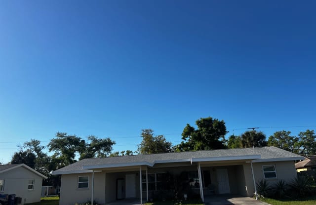 2BD/1BA/Single carport - Venice
