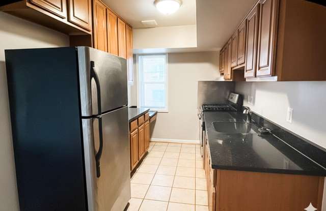 2025 Move-In Special – $200 Off First Month’s Rent!! Spacious and Convenient 2-Bedroom Condo in Marshall Heights!!