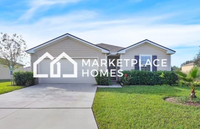 2014 Pebble Point Dr - 2014 Pebble Point Drive, Green Cove Springs, FL 32043