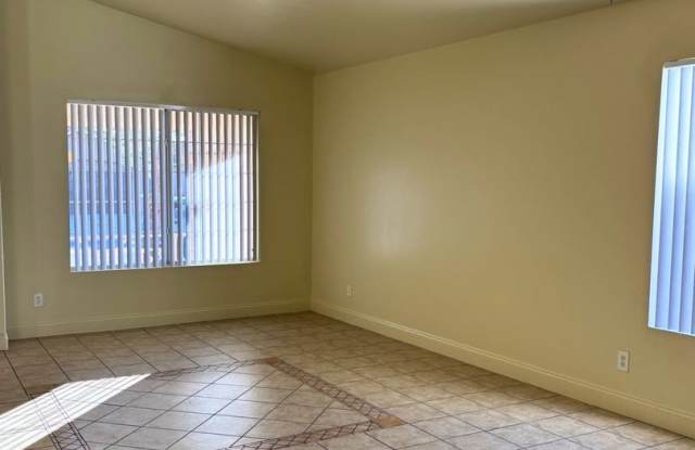 MOVE-IN READY 3BR/2BA SINGLE FAMILY HOME IN LAS VEGAS