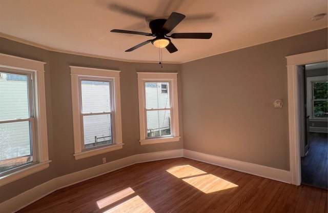 46 Manitou Avenue unit: 1