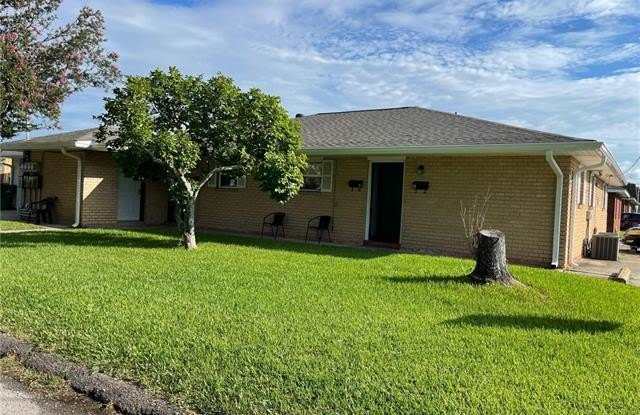 534 HOMEWOOD Place