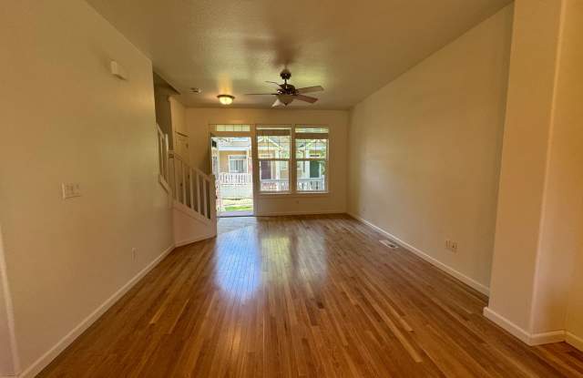 15921 SW Mortondale Lane ~ MOVE IN SPECIAL!! 1/2 OFF 1st MONTH'S RENT!