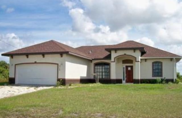 3105 Sara AVE S - 3105 Sara Avenue S, Lehigh Acres, FL 33976