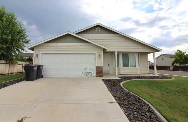 3 bedroom, 2 bath Home in Pasco