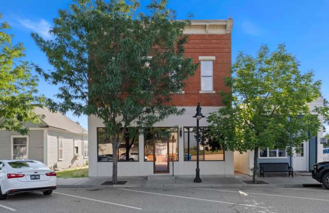 4120 Main Street