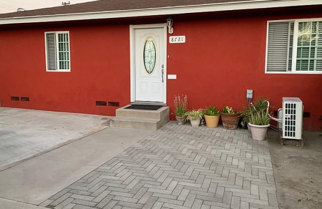 8721 Buckles St - 8721 Buckles St, Downey, CA 90241