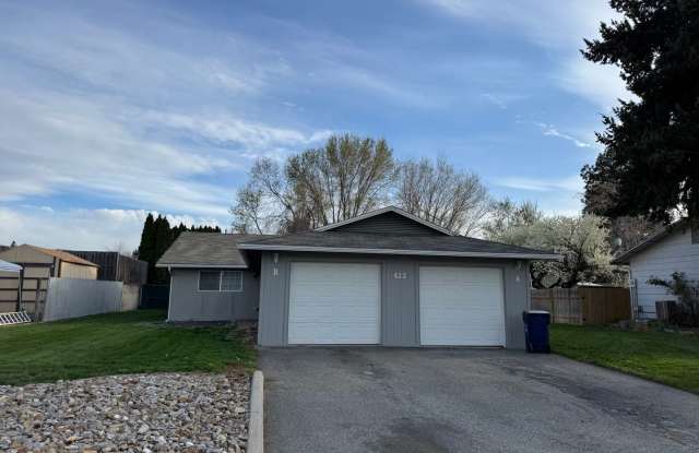 412 Huber Ct Unit B