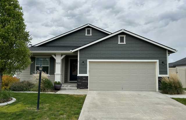 11416 West Colorado River Street