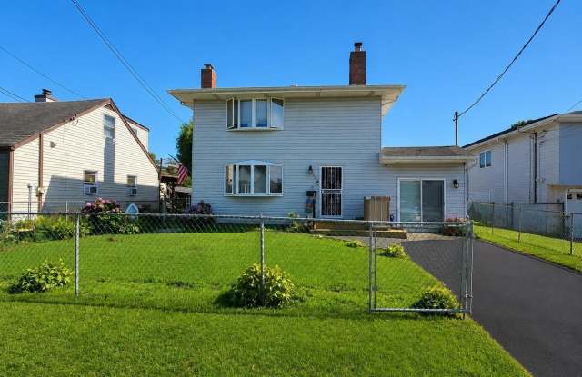 100 Lee Avenue