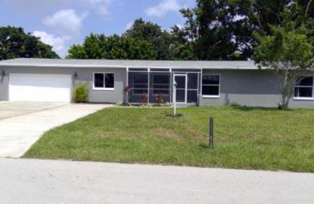 1541 Southeast 42nd Terrace