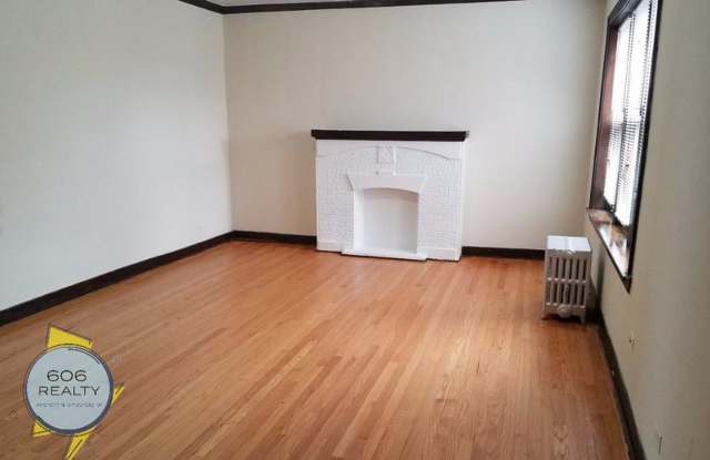 Beautiful Large Berwyn Apts on Wesley!