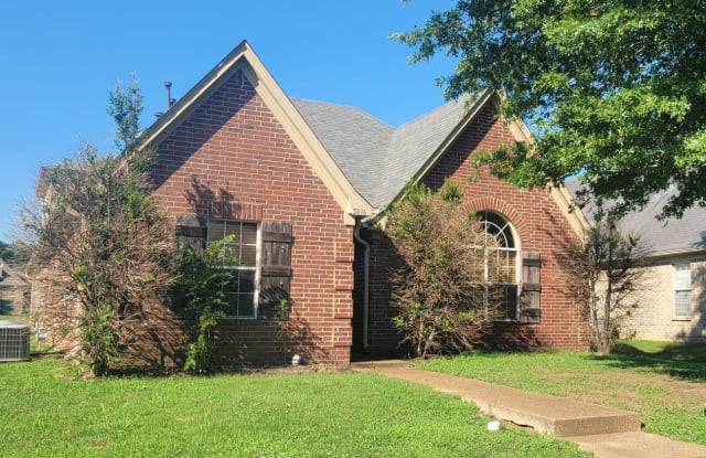 5836 Bedford Loop East - 5836 Bedford Loop East, Southaven, MS 38672