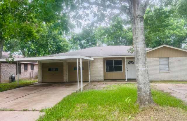 Photo of Beautiful 3 bedroom home in Angleton TX