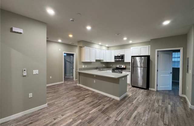 621 N Normandie Avenue