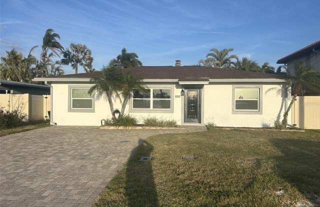 717 SUNSET COVE