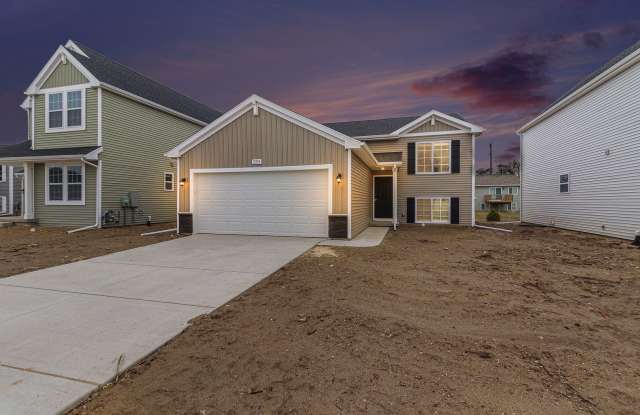 2218 Macatawa Lane