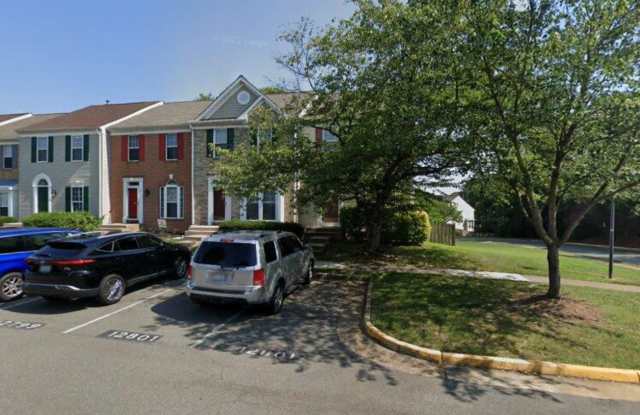 12801 Hunterbrook Dr