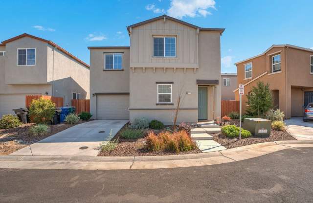 6771 Mangosteen Ln