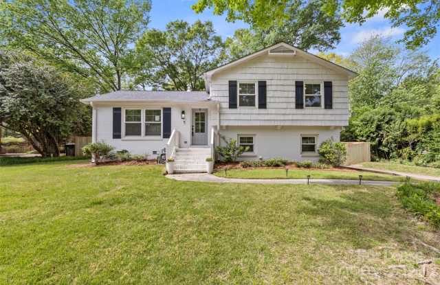 6725 Castlegate Drive - 6725 Castlegate Drive, Charlotte, NC 28226