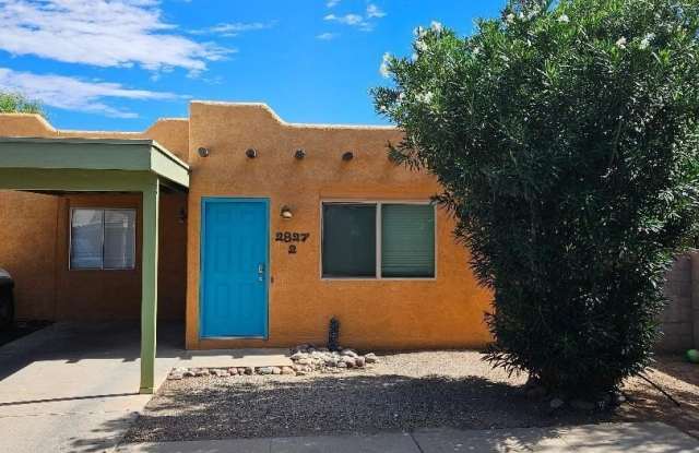 Photo of 2827 N Estrella Avenue