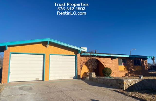 1802 Debra St - 1802 Debra Street, Las Cruces, NM 88001