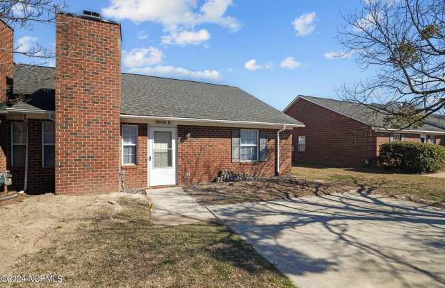 2606 Richard Drive unit: B