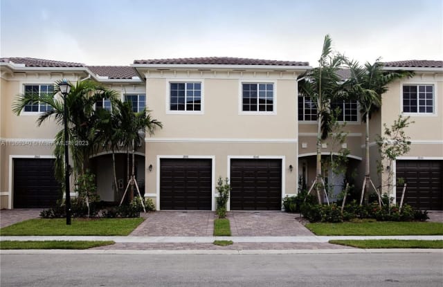 2765 SW 81 Terrace - 2765 Southwest 81st Terrace, Miramar, FL 33025