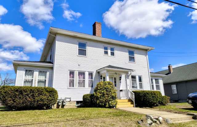 *****Cranston/Eden Park – Four Bed Duplex - $3,295*****