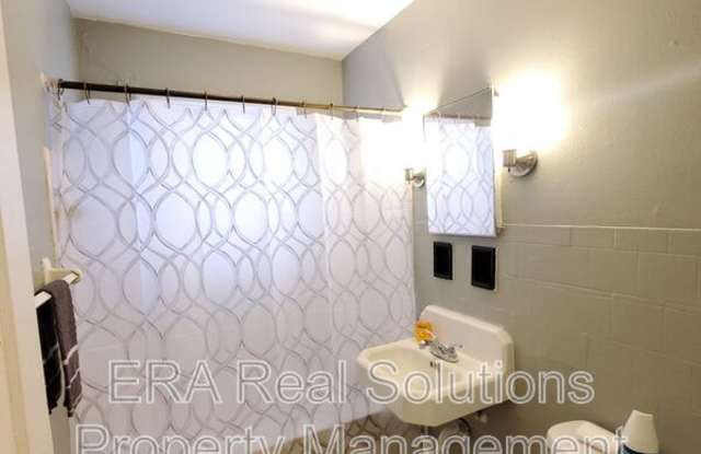 3438 D East Broad Street