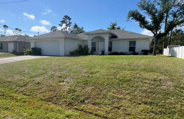 2165 Villa Green Ave