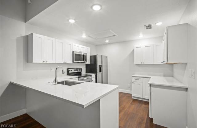 15524 crystal lake Drive