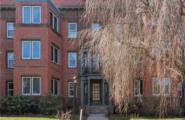 8 Blackstone Boulevard