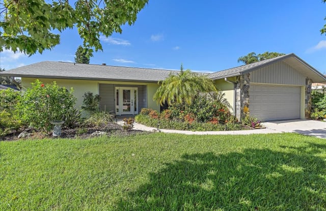 4814 COUNTRY OAKS BOULEVARD - 4814 Country Oaks Boulevard, Manatee County, FL 34243