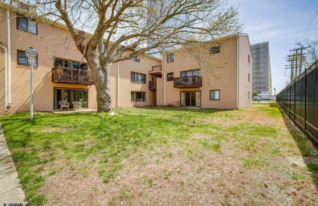 Photo of Beachgate Condominiums