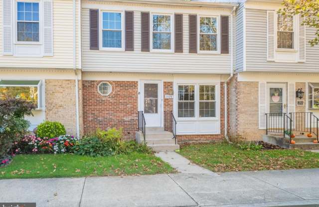 1520 TANYARD HILL Road