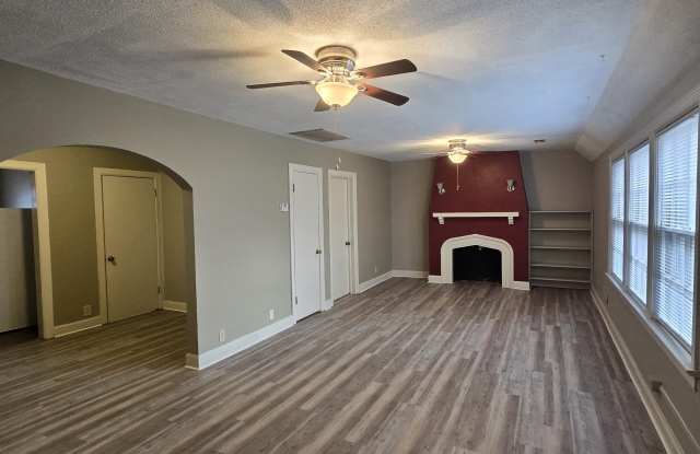 934 South Broadway - 8