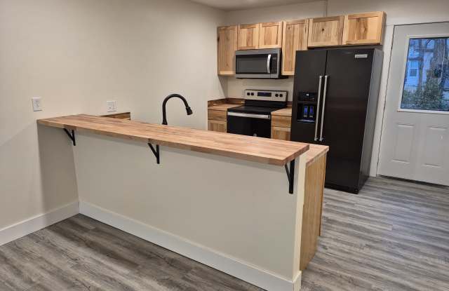 Photo of 615 Iowa St