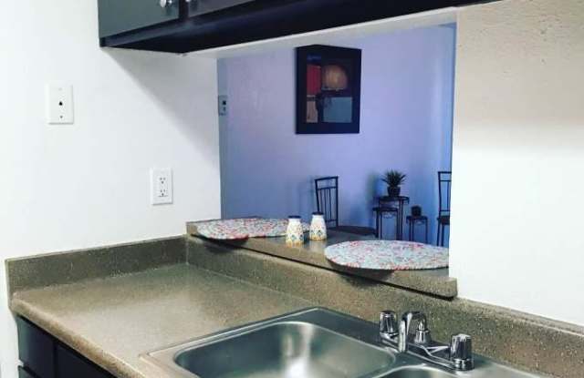 8312 N Interstate 35, #1102