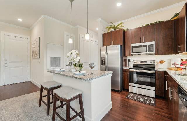 Active Adult- Ivy Point Kingwood
