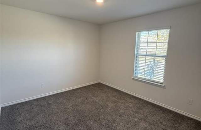 505 Summit Pass Lane