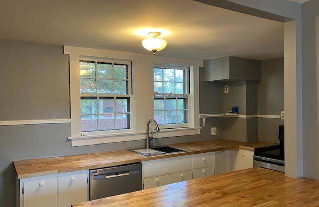 Photo of 74 Church St