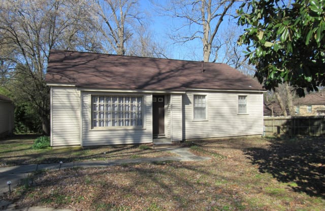 202 E Robinson Street - 202 East Robinson Street, Hernando, MS 38632