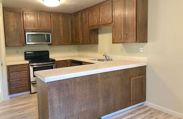 1 Hyannis Cove