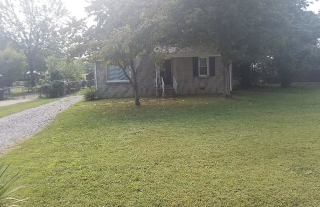 125 Juanita Ave - 125 Juanita Avenue, Gallatin, TN 37066