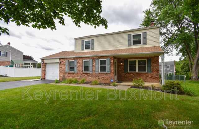 626 Crestwyck Dr