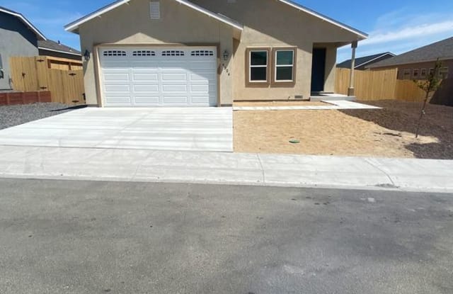 4526 Madison Rd - 4526 Madison Road, Fernley, NV 89408