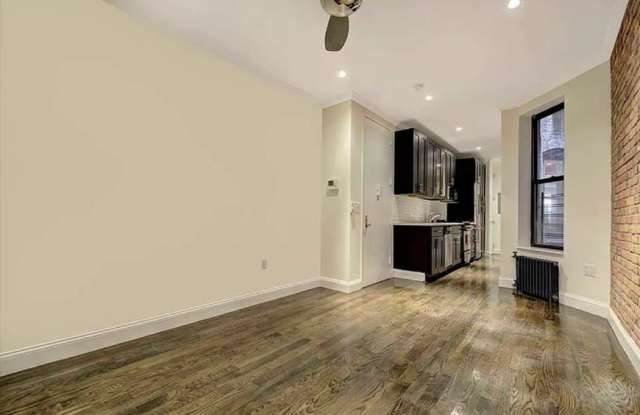 Photo of 313 East 92nd Street